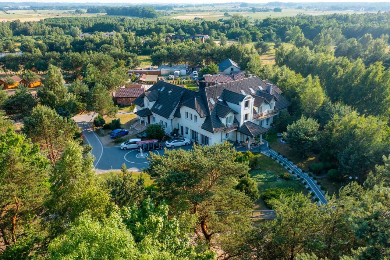 Domki Letniskowe I Pokoje Savana Nad Morzem Jaroslawiec Exterior photo
